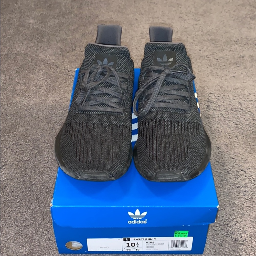 Adidas Swift Runs